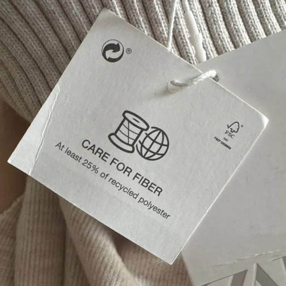 NWT Zara Sleeveless Turtleneck Sweater - Cream - Picture 8 of 9